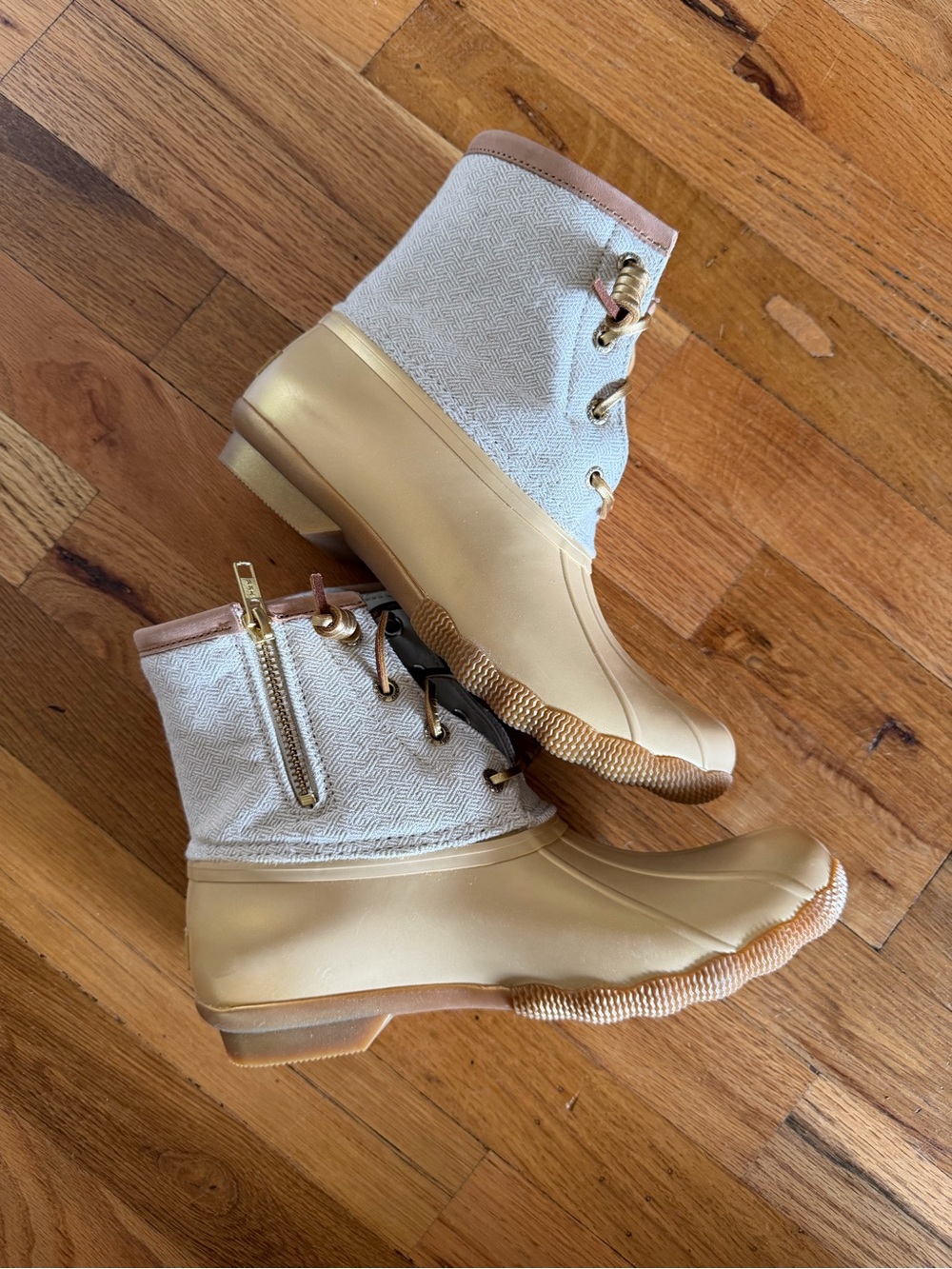 Sperry Saltwater Chelsea Boot Metallic Gold